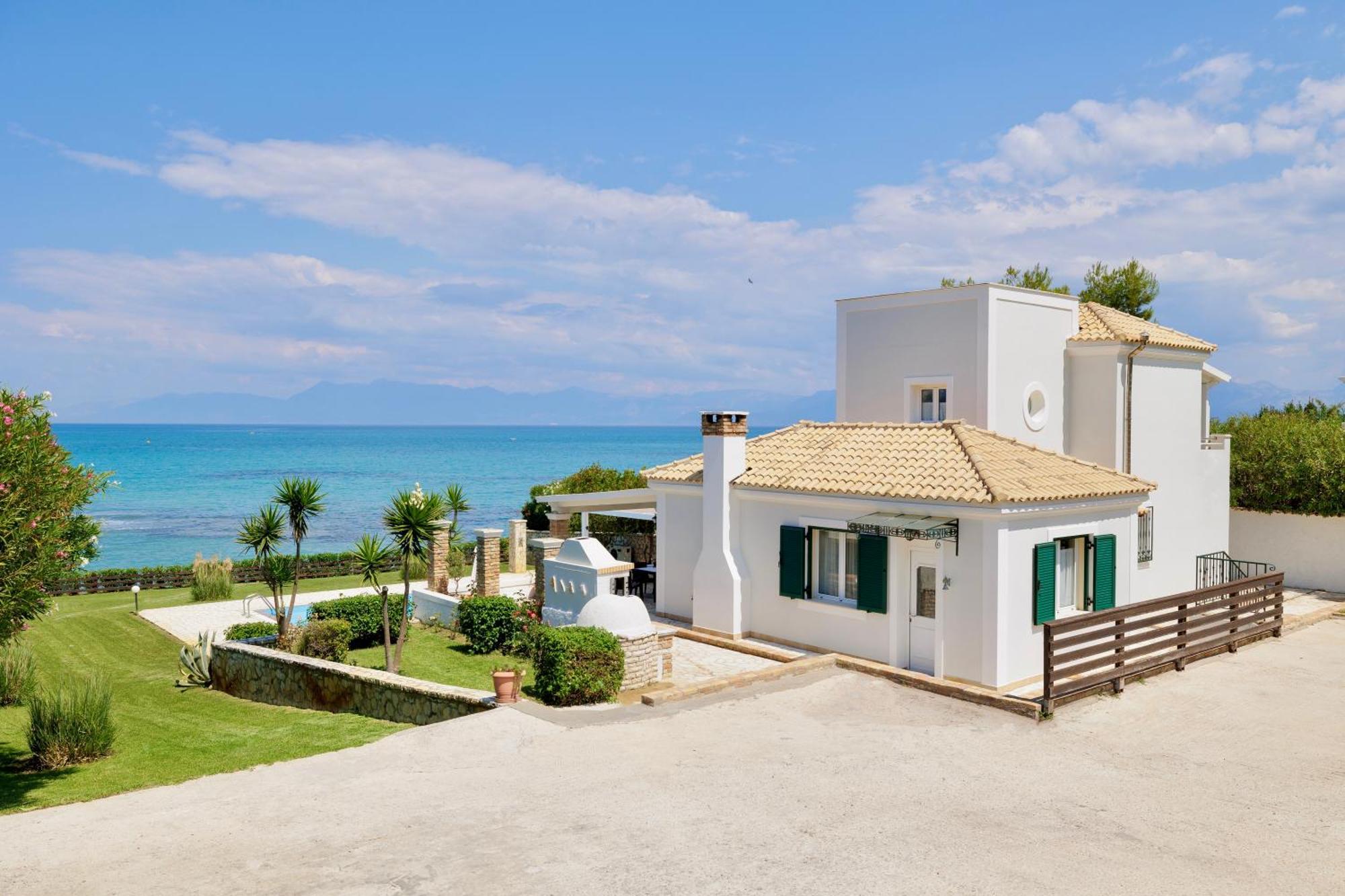 Beachfront Villa Victoras - With Private Beach Sidárion Exteriör bild