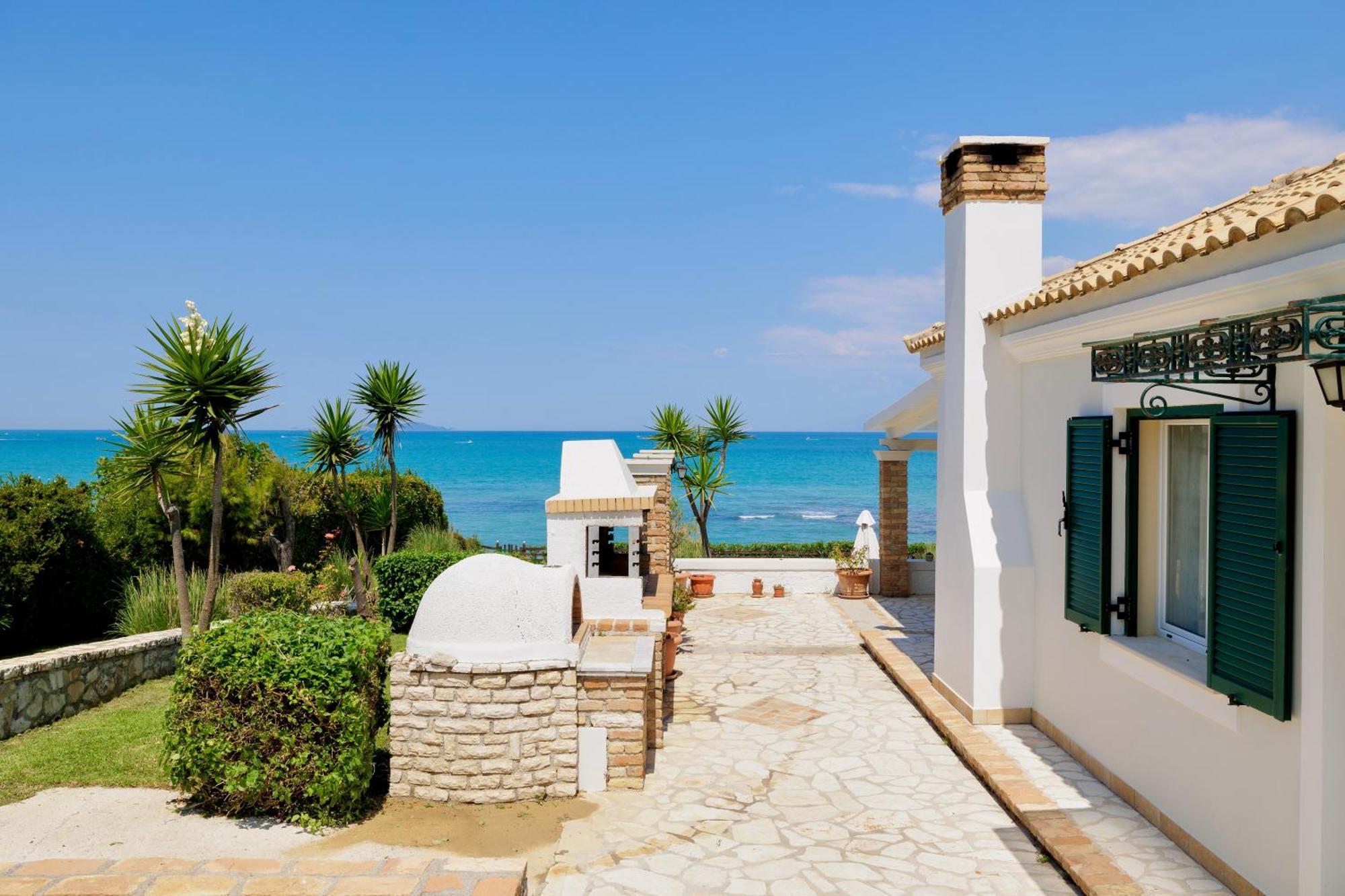 Beachfront Villa Victoras - With Private Beach Sidárion Exteriör bild